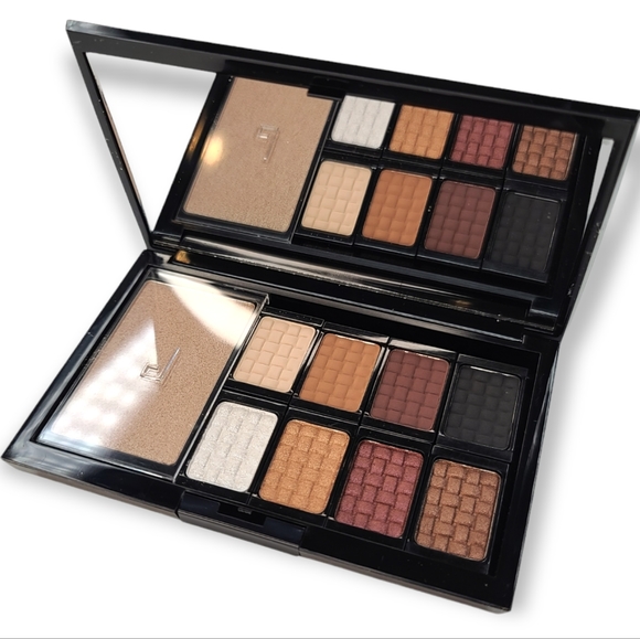 Doucce Freematic Eyeshadow Pro Palette - Picture 14 of 16